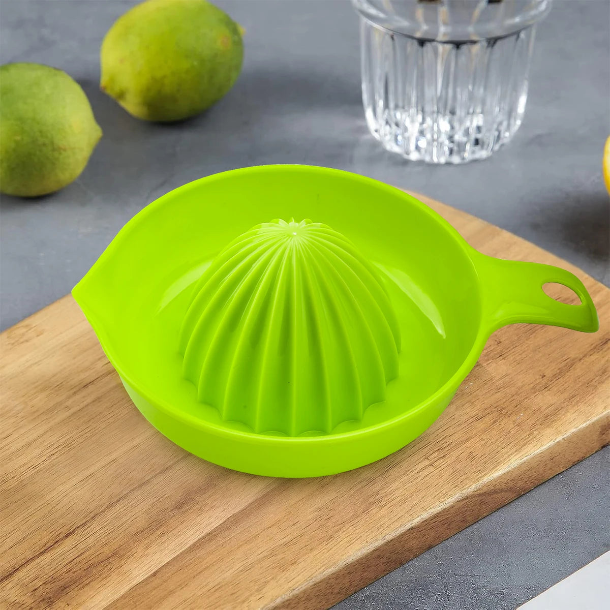 Manual Juicer, Small Home Lemon Fruit Juicer, Food Plastic Manual Press Juicer, Portable Juicer.