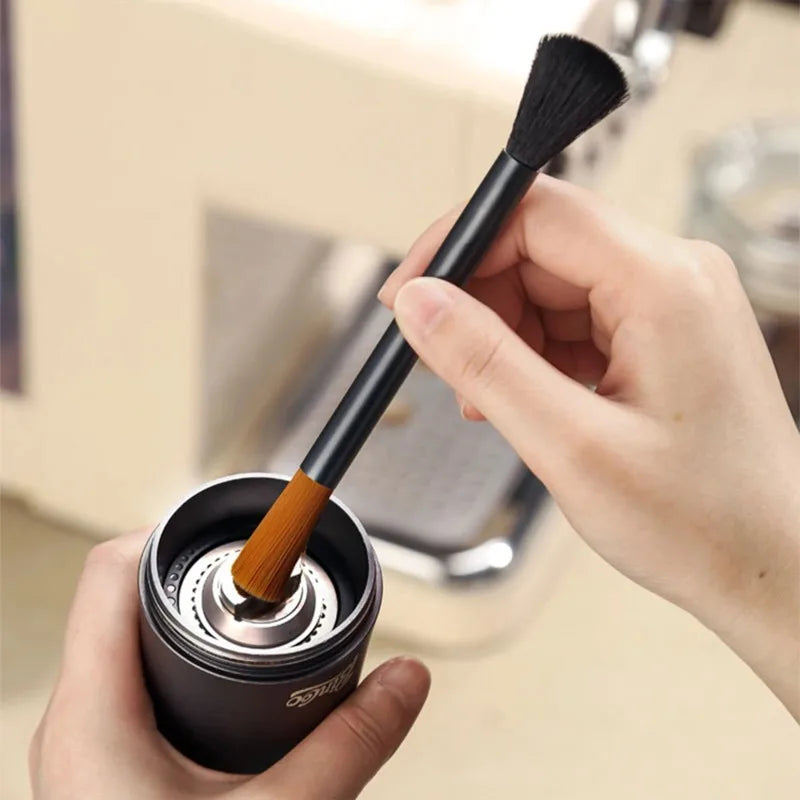 Kaffeemaschinen Reinigungsbürste – Barista Werkzeug für Kaffeebar & Mühle