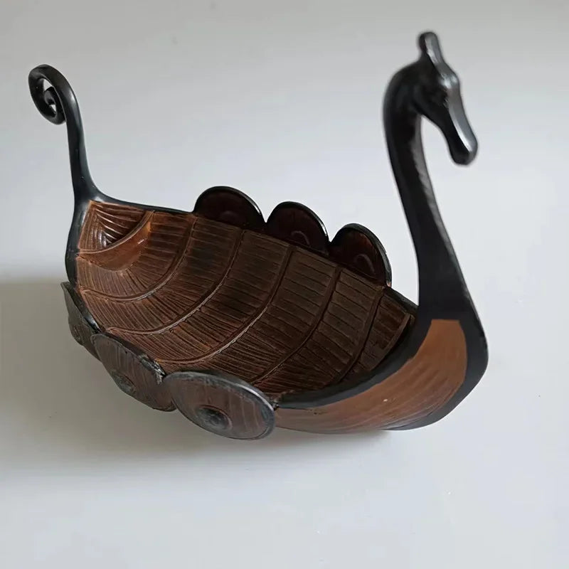 Top selling Nordic retro Viking leader ship pirate ship resin tabletop decoration crafts